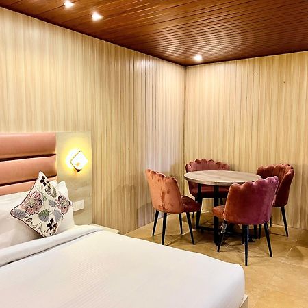 Hotel Pride Inn - 800 Mts From Mall Road 穆索里 外观 照片