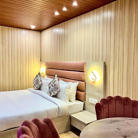 Hotel Pride Inn - 800 Mts From Mall Road 穆索里 外观 照片