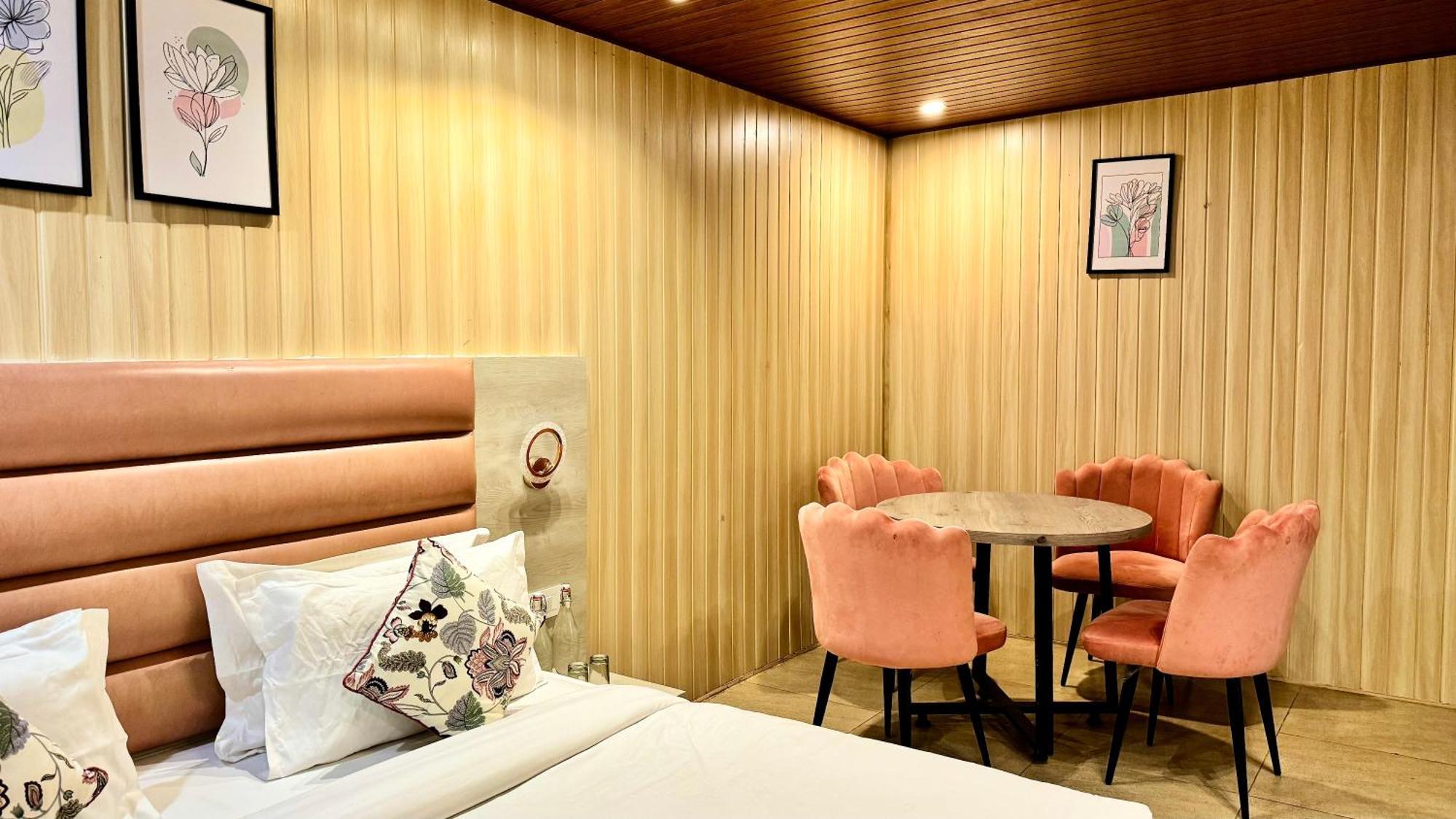 Hotel Pride Inn - 800 Mts From Mall Road 穆索里 外观 照片
