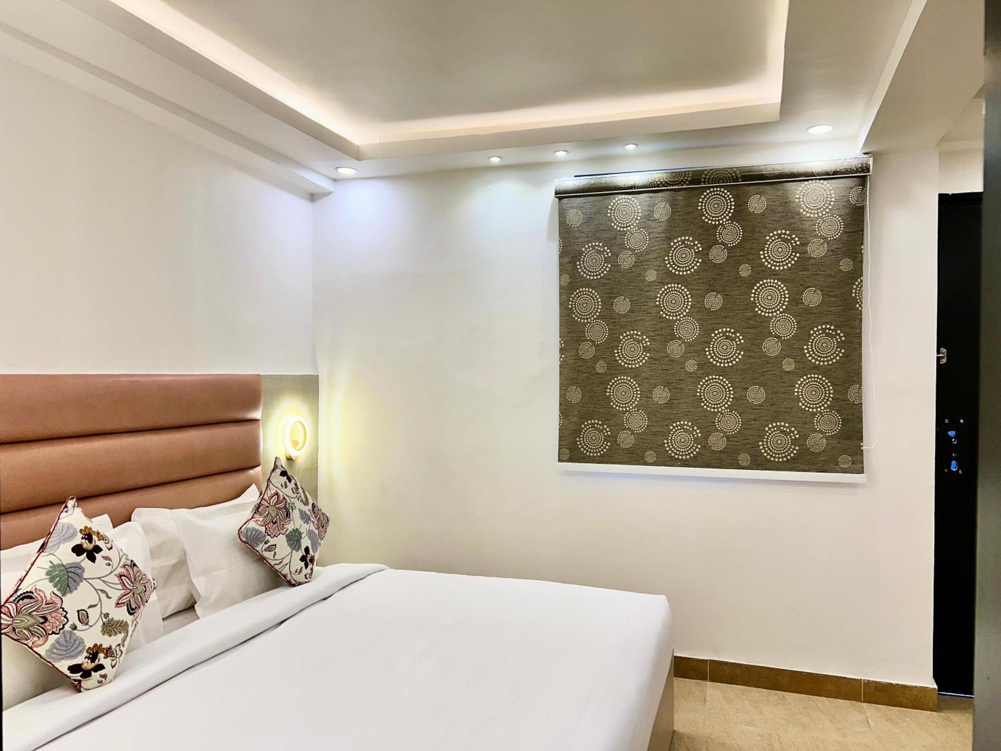 Hotel Pride Inn - 800 Mts From Mall Road 穆索里 外观 照片