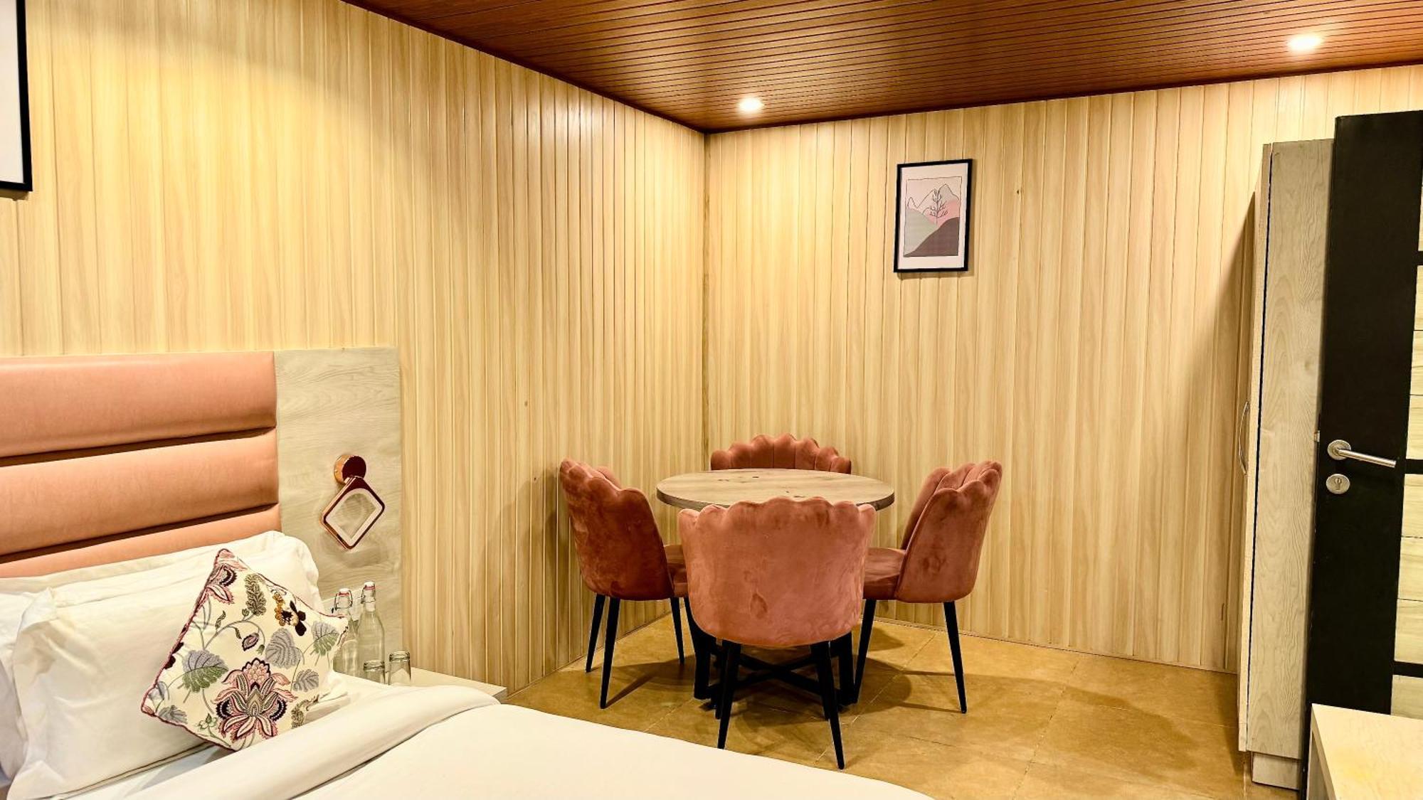 Hotel Pride Inn - 800 Mts From Mall Road 穆索里 外观 照片