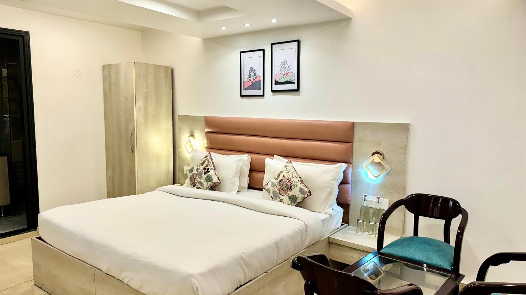 Hotel Pride Inn - 800 Mts From Mall Road 穆索里 外观 照片