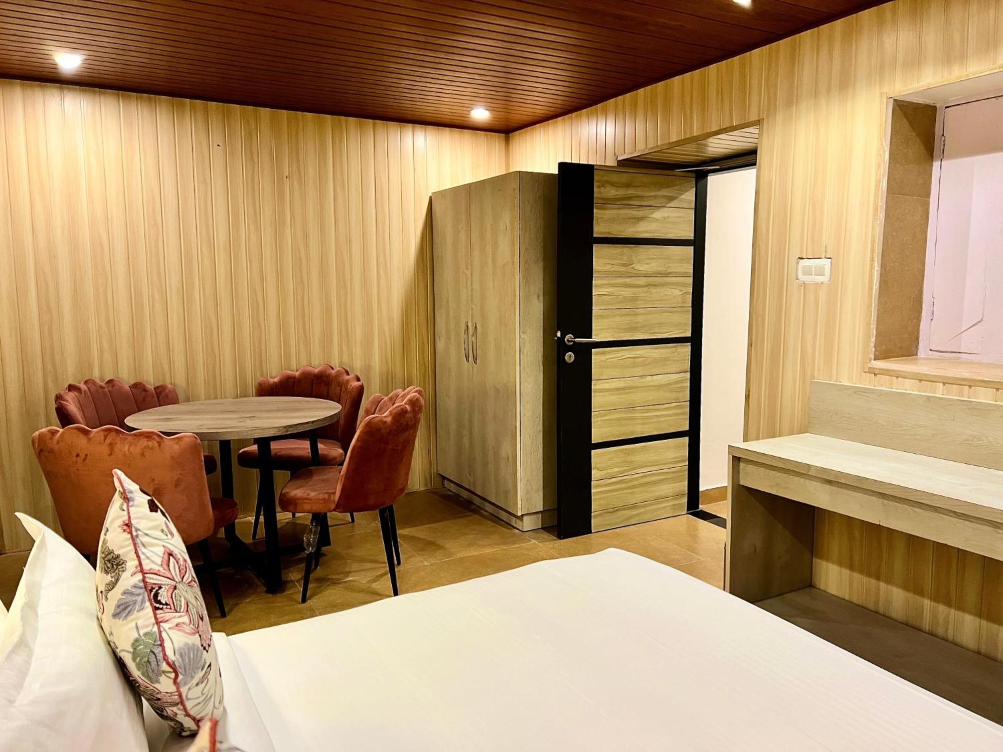 Hotel Pride Inn - 800 Mts From Mall Road 穆索里 外观 照片
