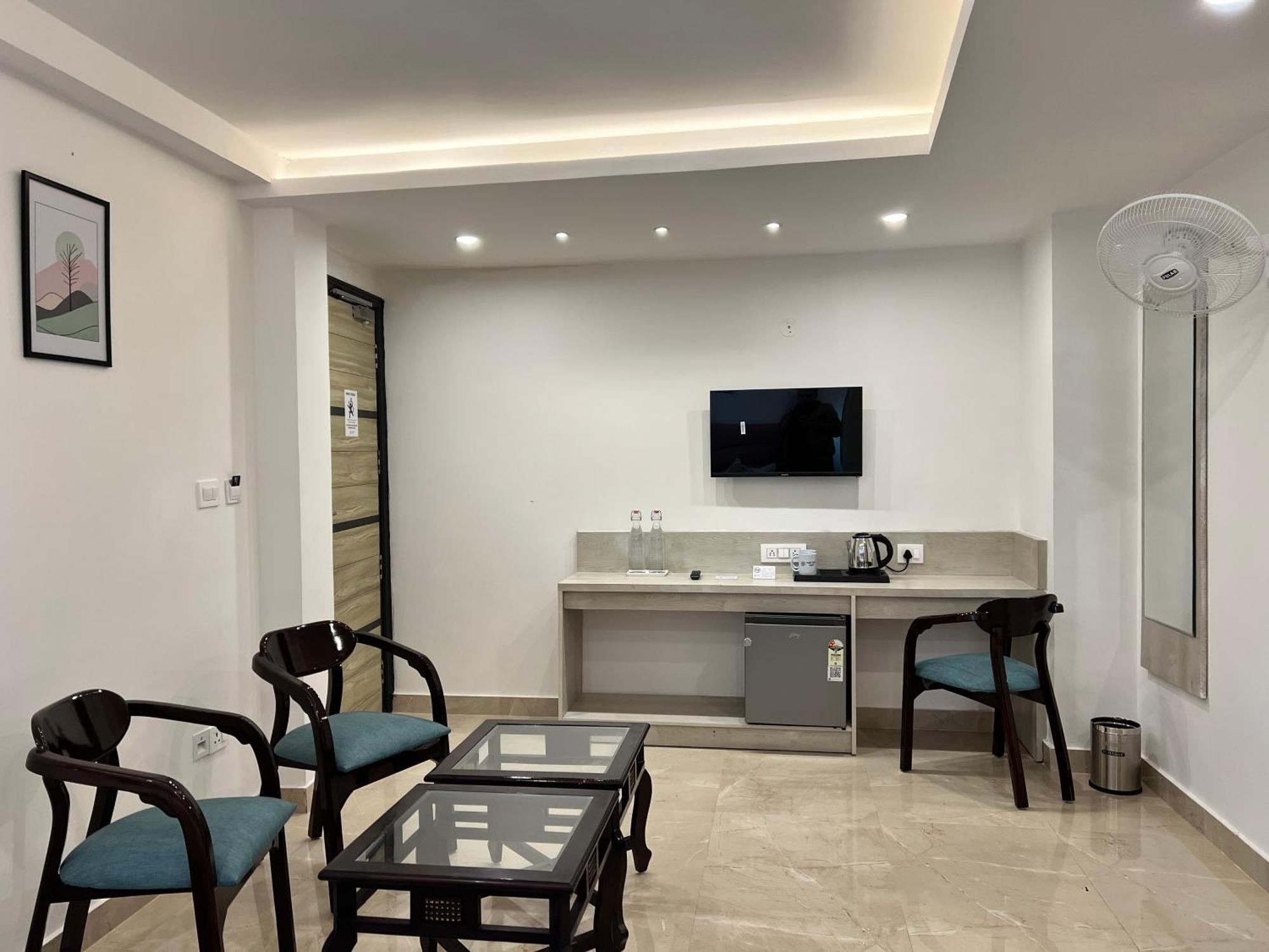 Hotel Pride Inn - 800 Mts From Mall Road 穆索里 外观 照片