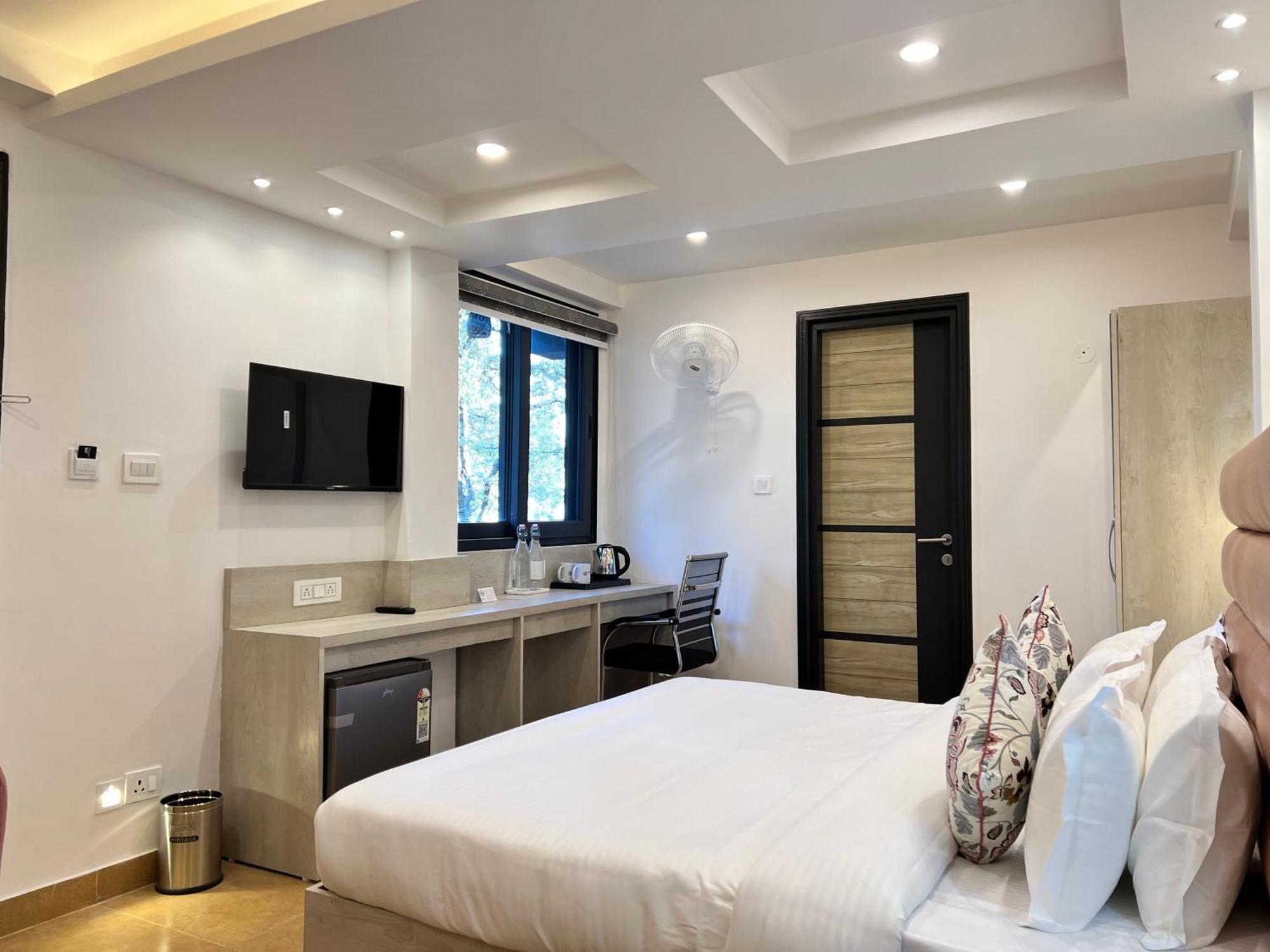 Hotel Pride Inn - 800 Mts From Mall Road 穆索里 外观 照片